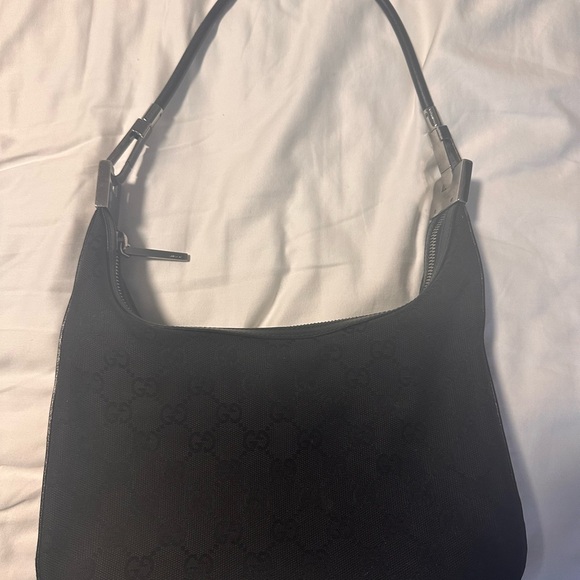 Gucci Black Shoulder Bag with Sleek Design - Picture 1 of 1